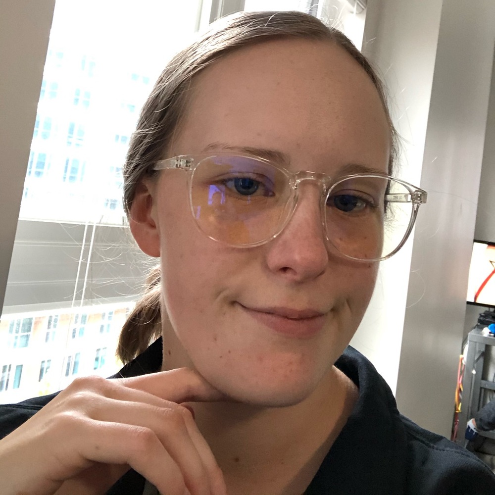 Meet your Posher, Elissa!